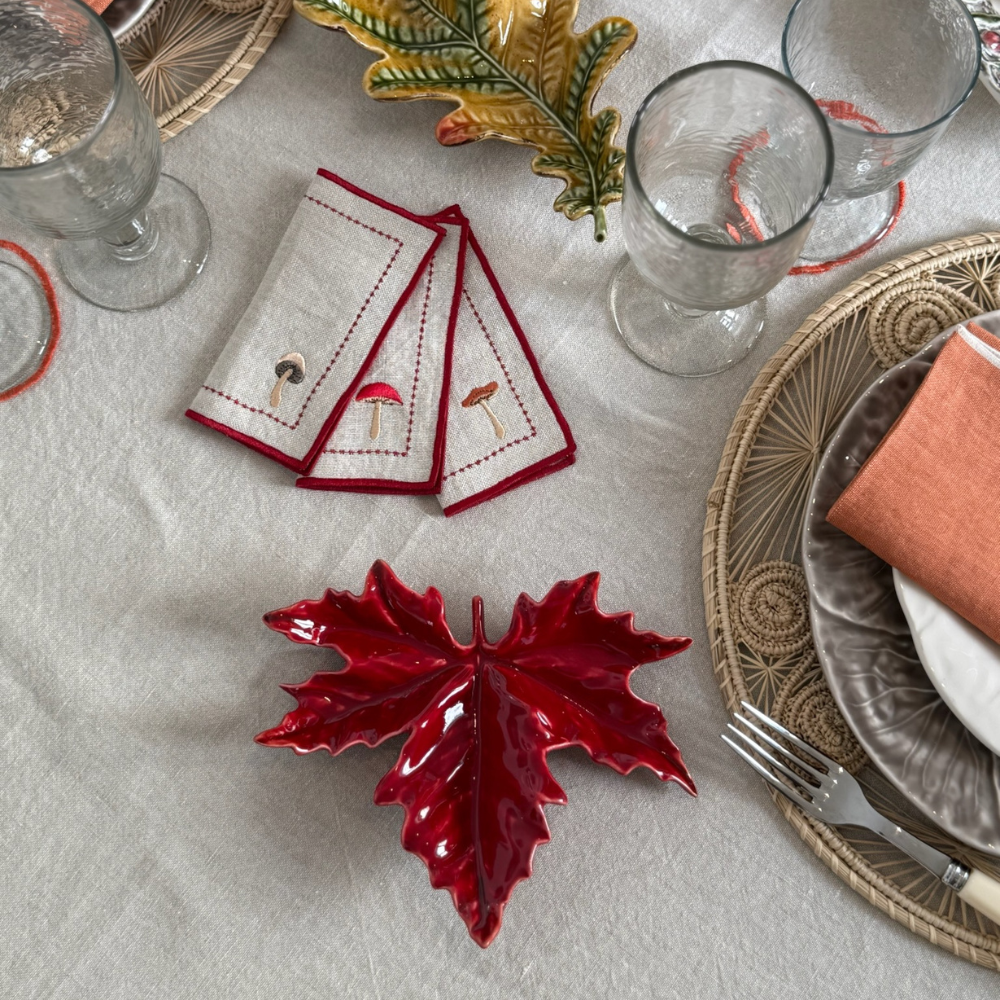 Small Reddish Banana Leaf