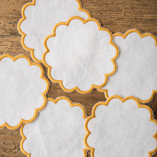 Set of 6 Wavy Bread Boxes - White / Mustard