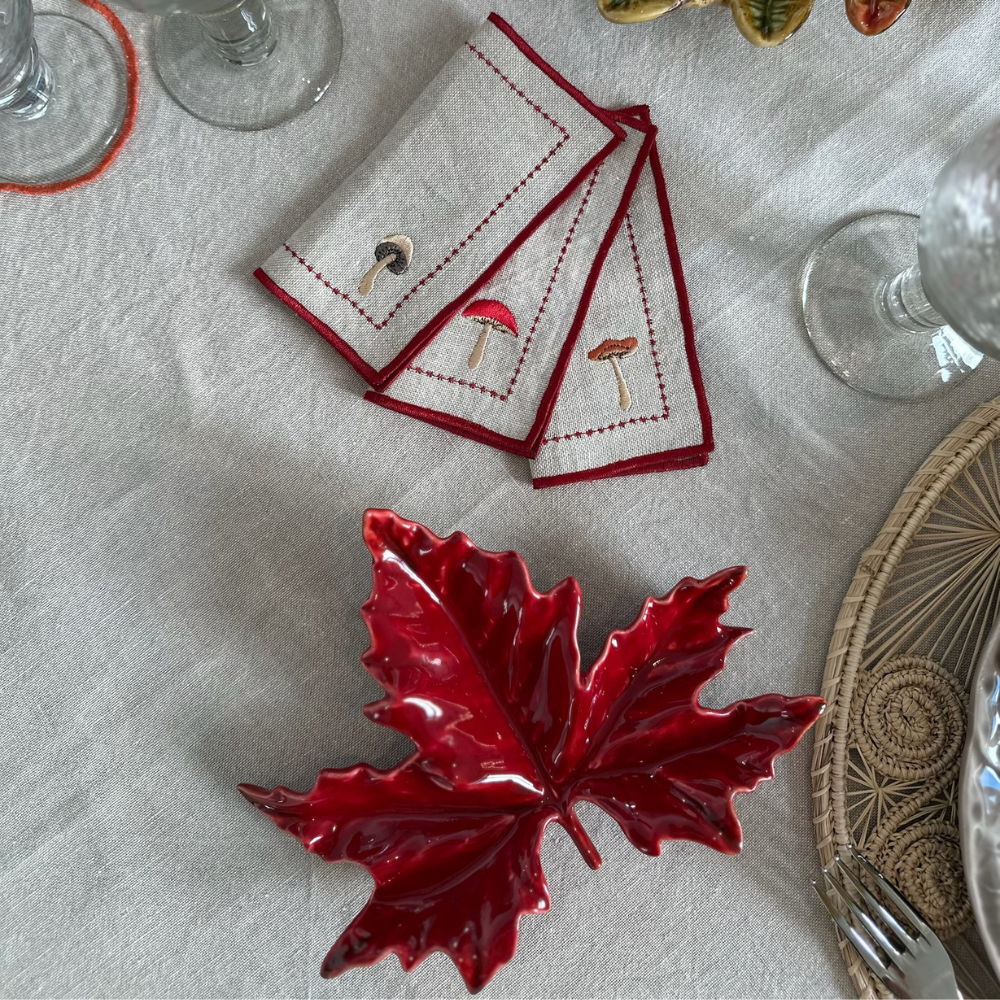 Small Reddish Banana Leaf