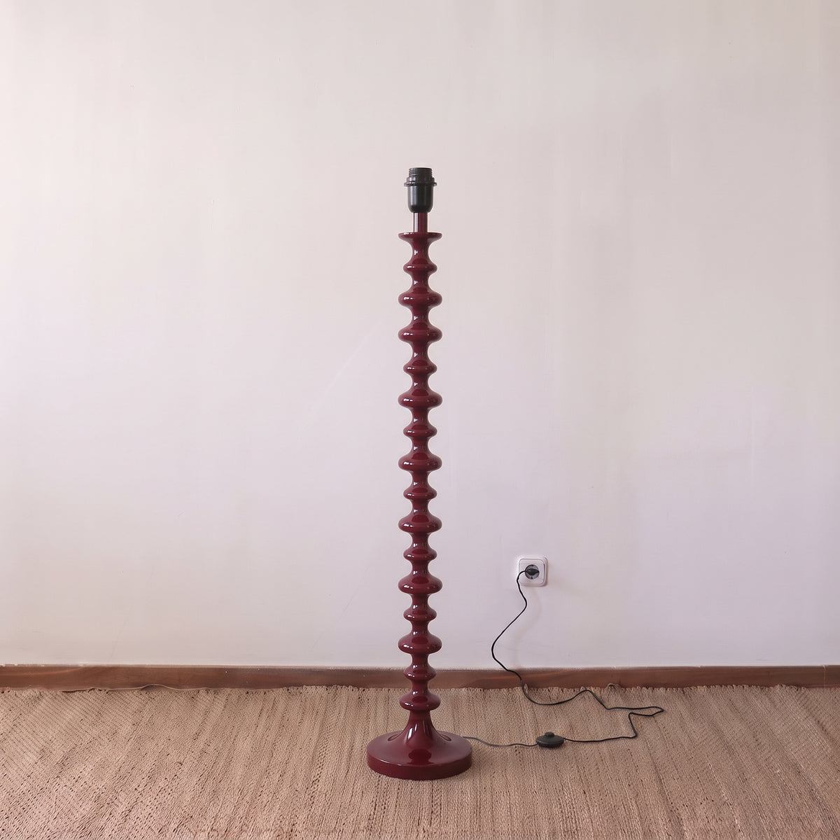 Lámpara de Suelo Freixo en Madera Lacada