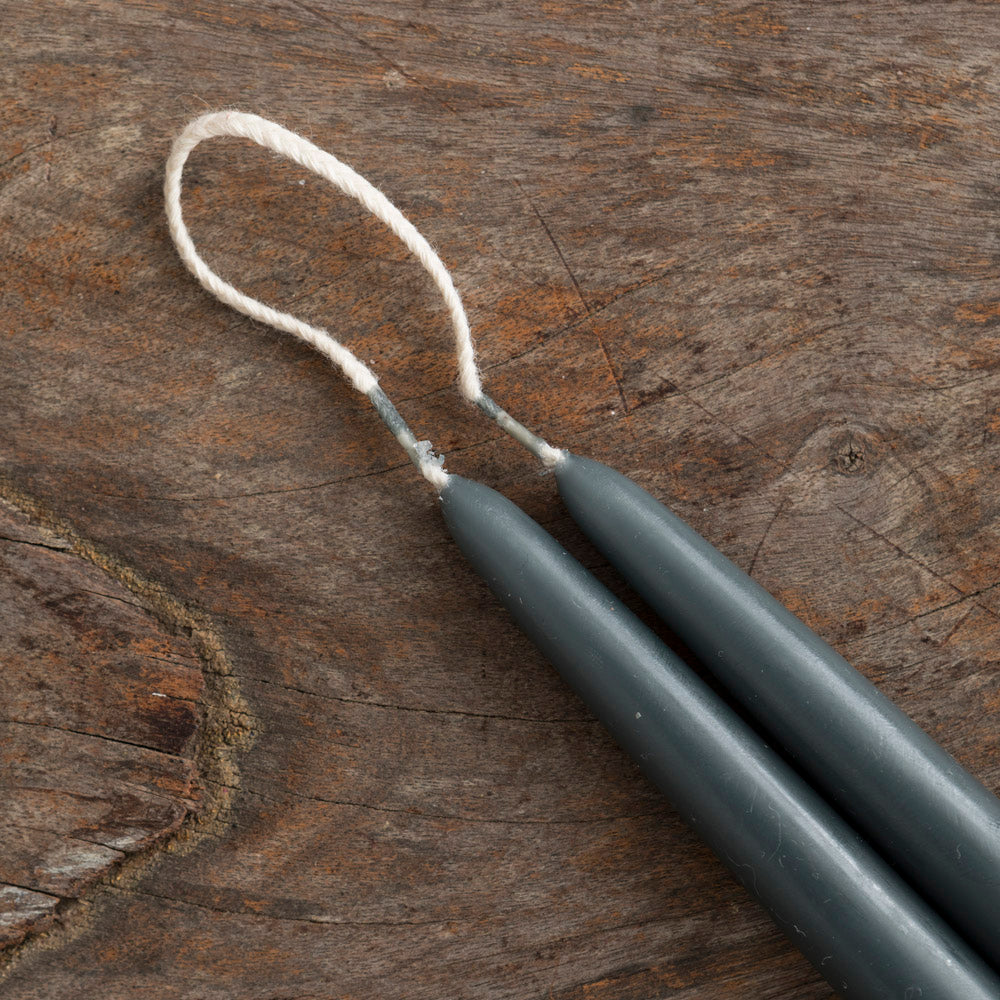 Pareja de Velas Gris Oscuro - 30 cm