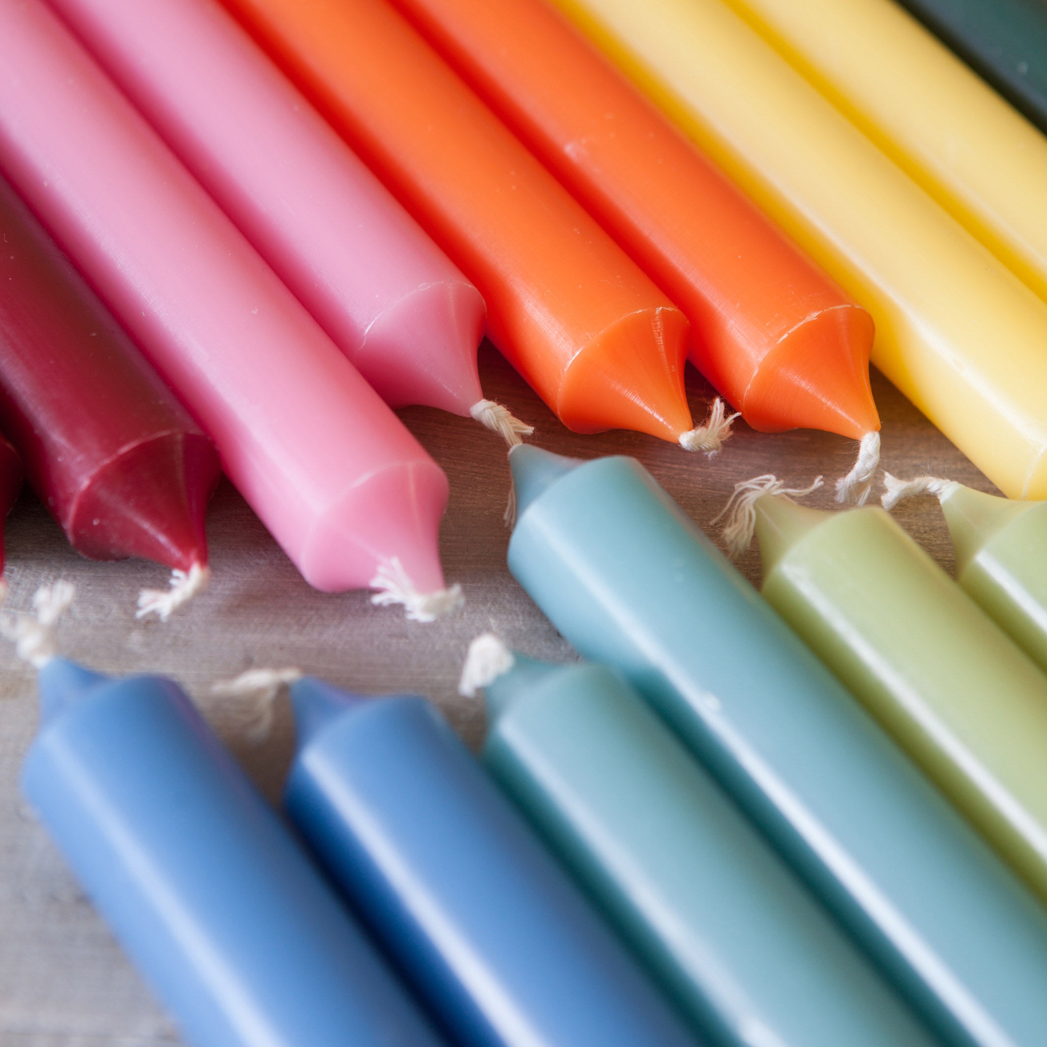 Straight Candle 25cm