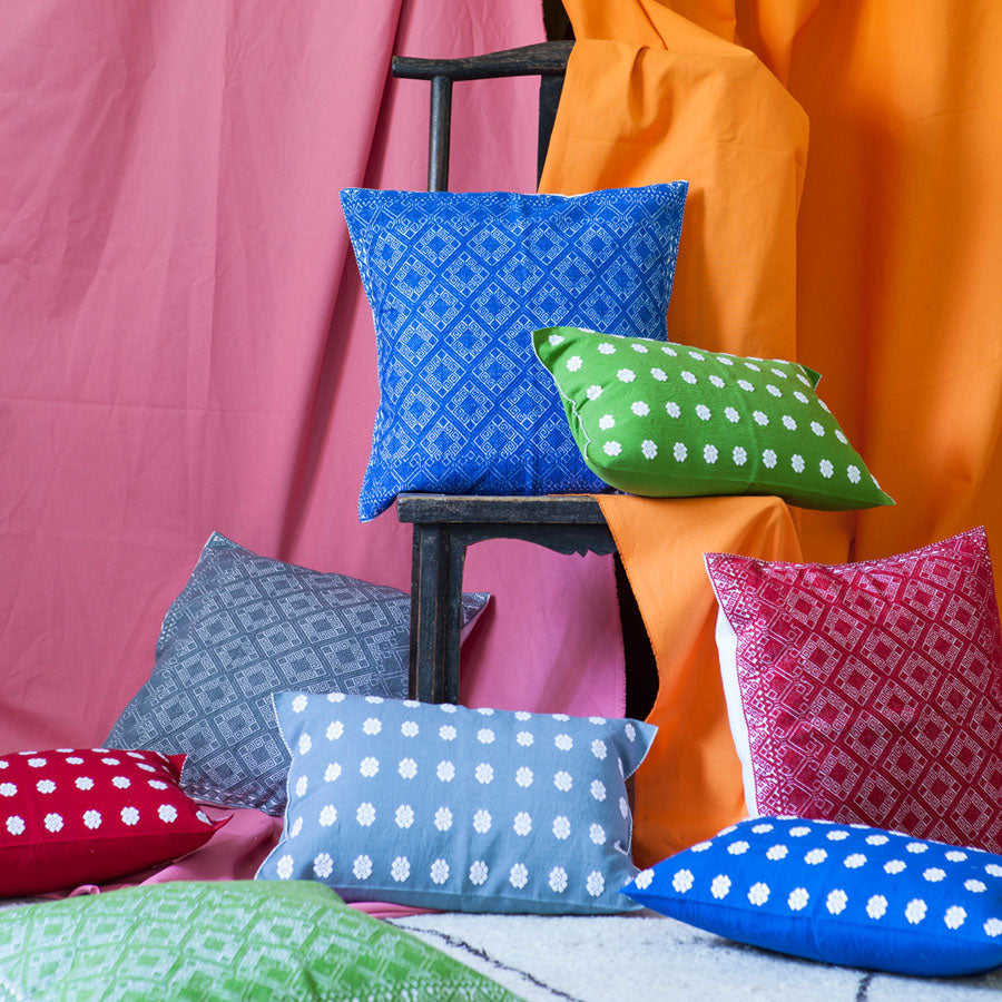Cushion 30 x 50 cm - Green