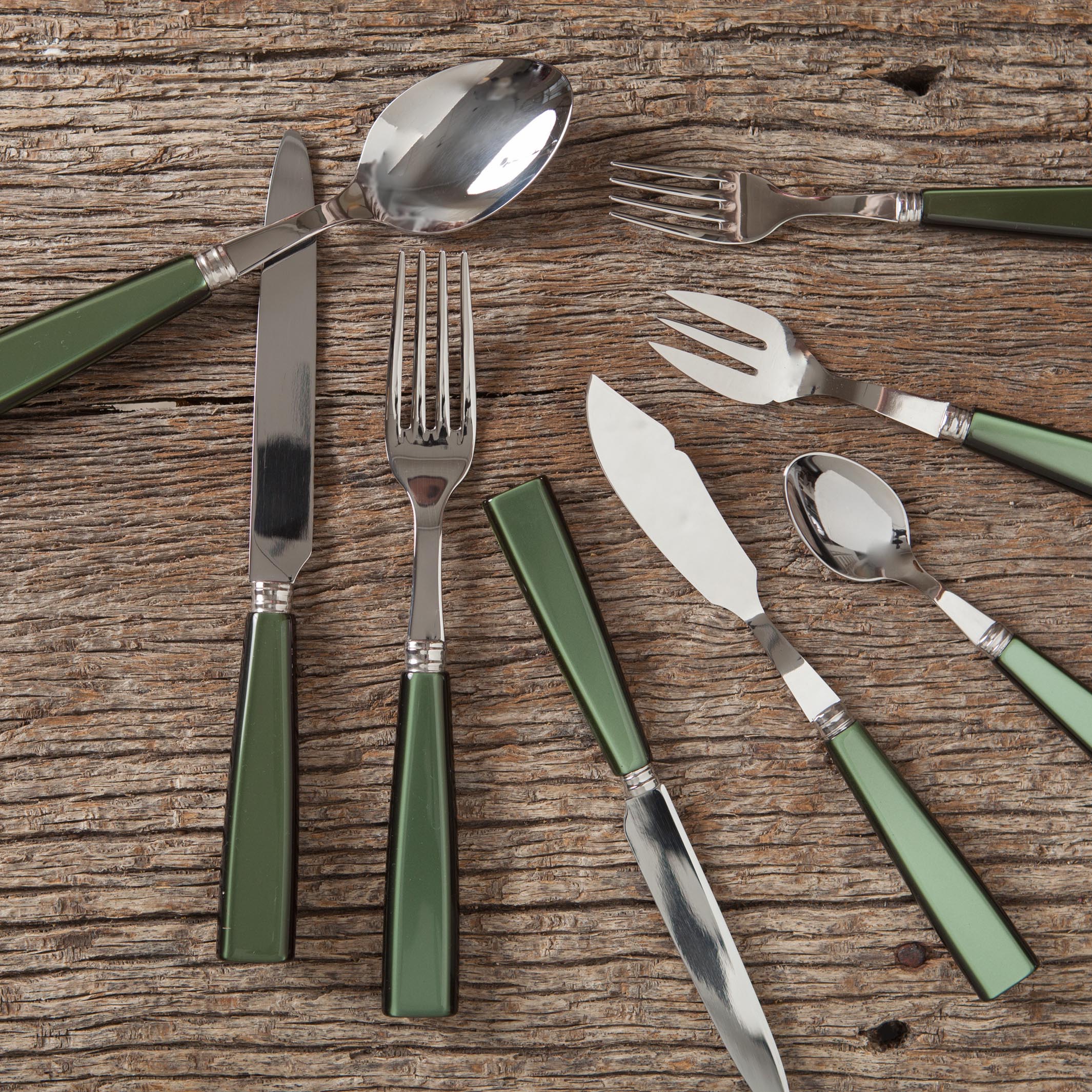 Cubertería Icon Verde 86 piezas