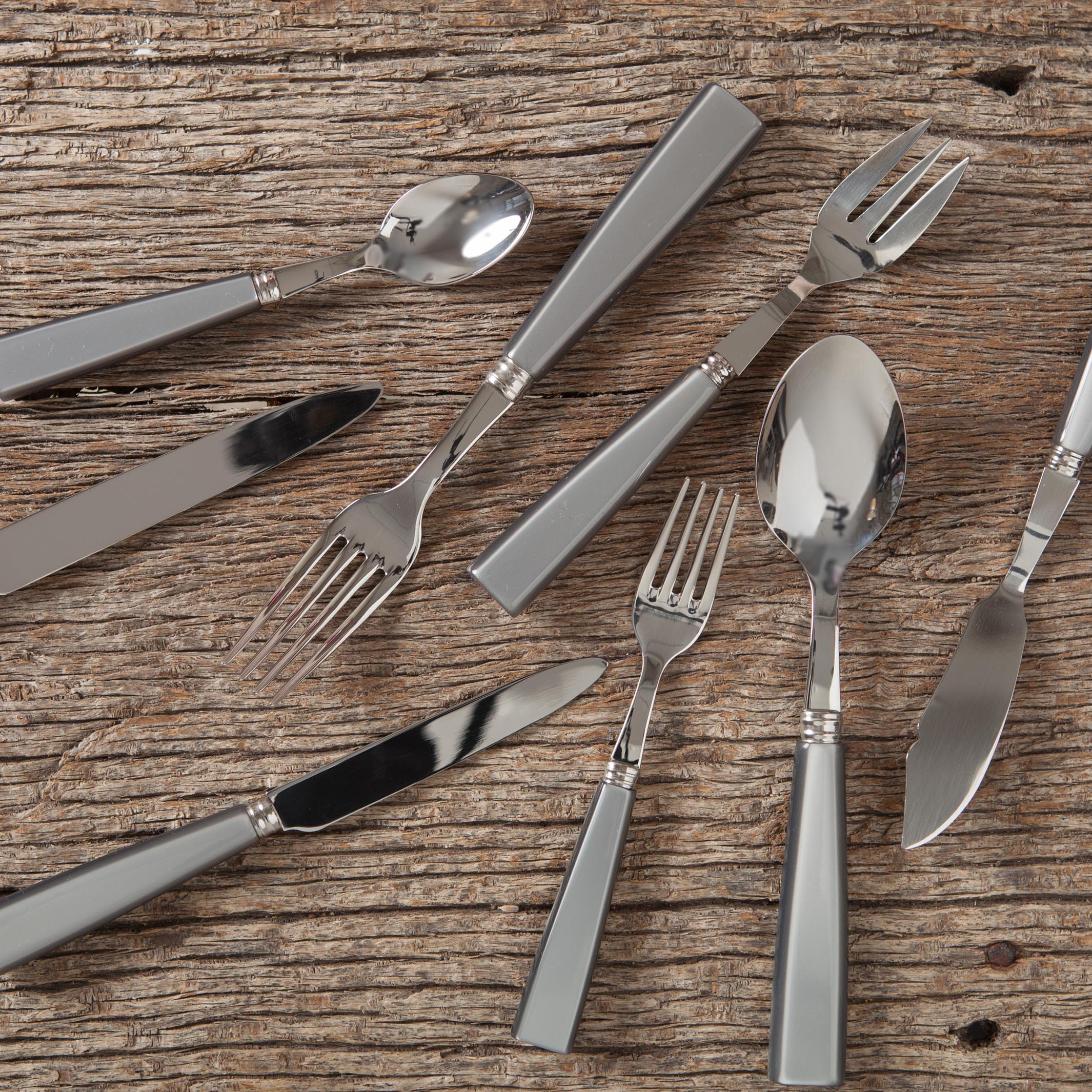 Cubertería Icon Gris 86 piezas