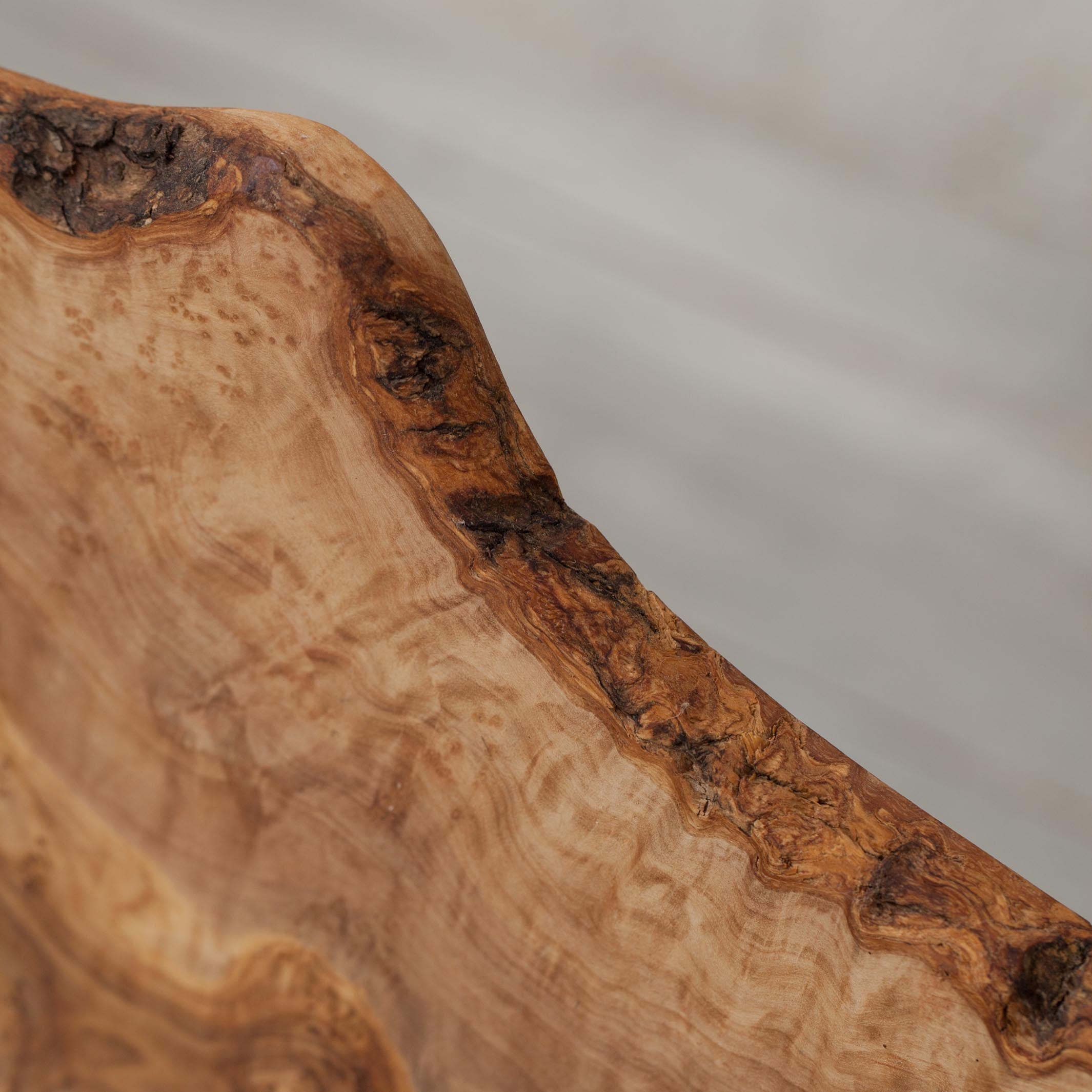 Tabla de Madera de Olivo L