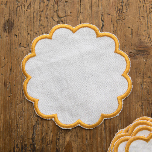 Set of 6 Wavy Bread Boxes - White / Mustard