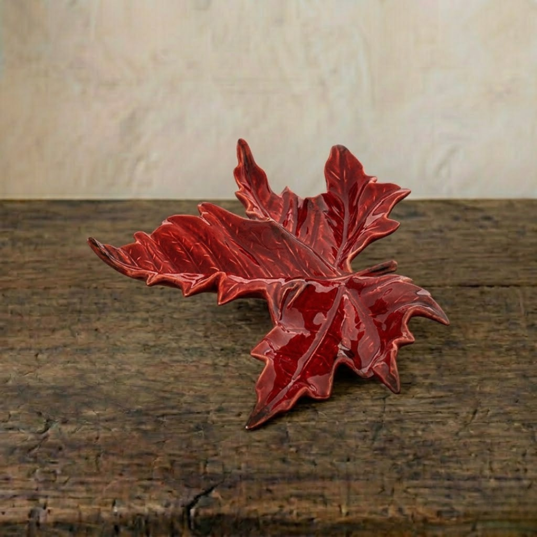 Hoja de Plátano Pequeña Rojiza