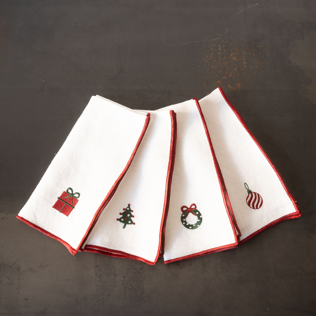 Christmas Tablecloth Set