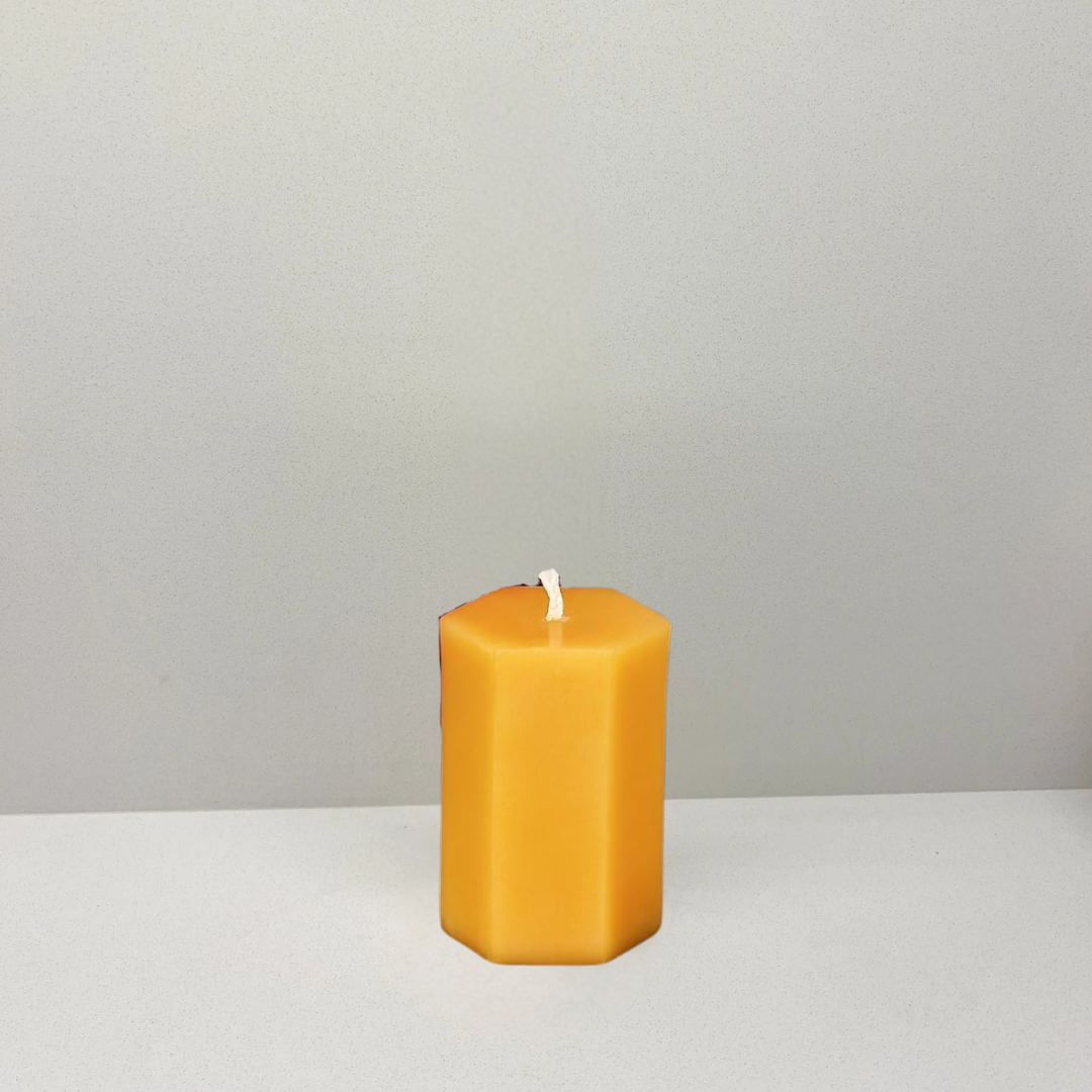 Vela Hexágono Azafrán S