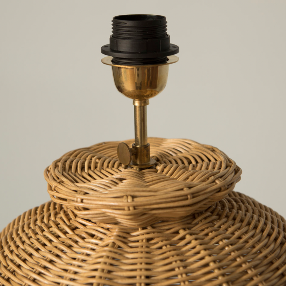 Lámpara de Pie Isabella de Ratán Natural