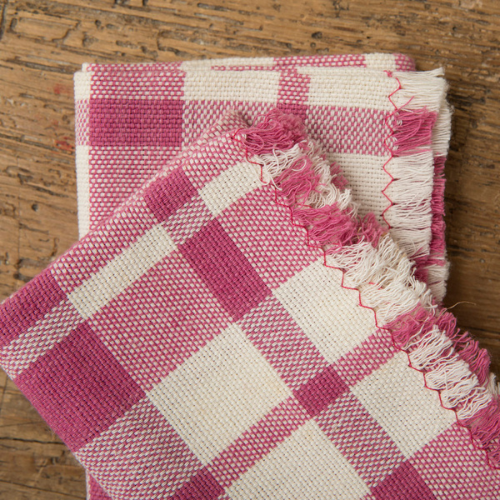2 Pink Checkered Napkins