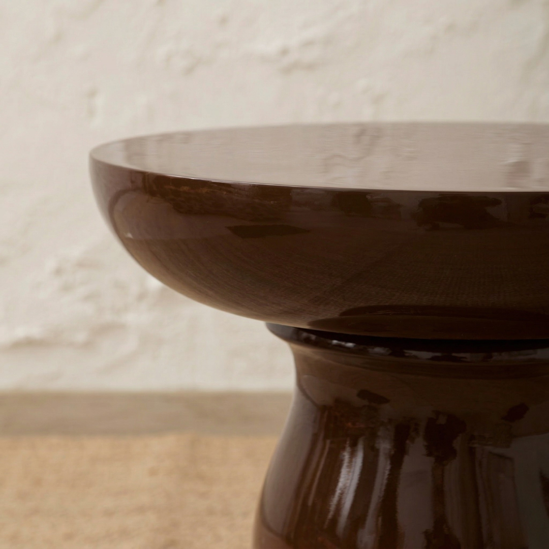Zanzibar Chocolate Table