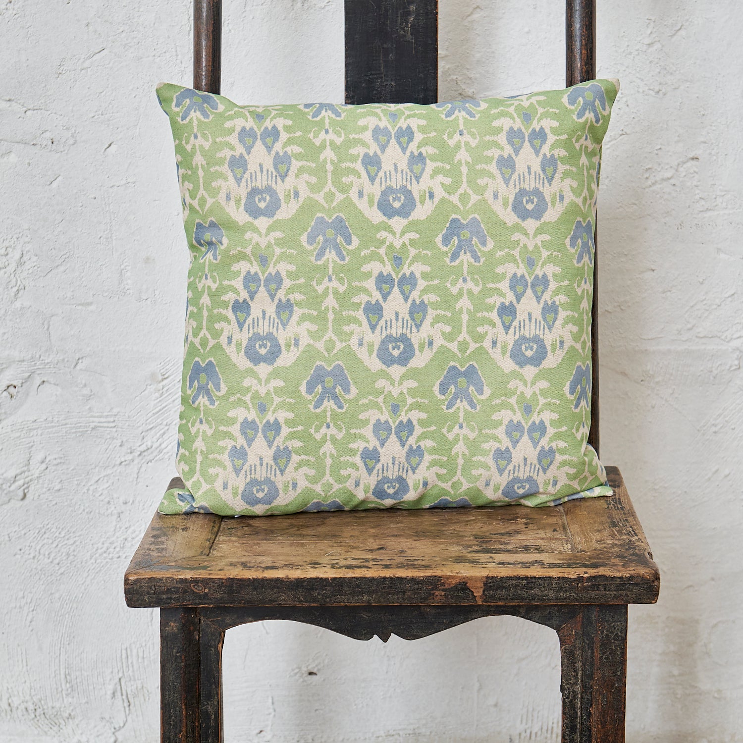 Cojin Ikat Verde y Azul