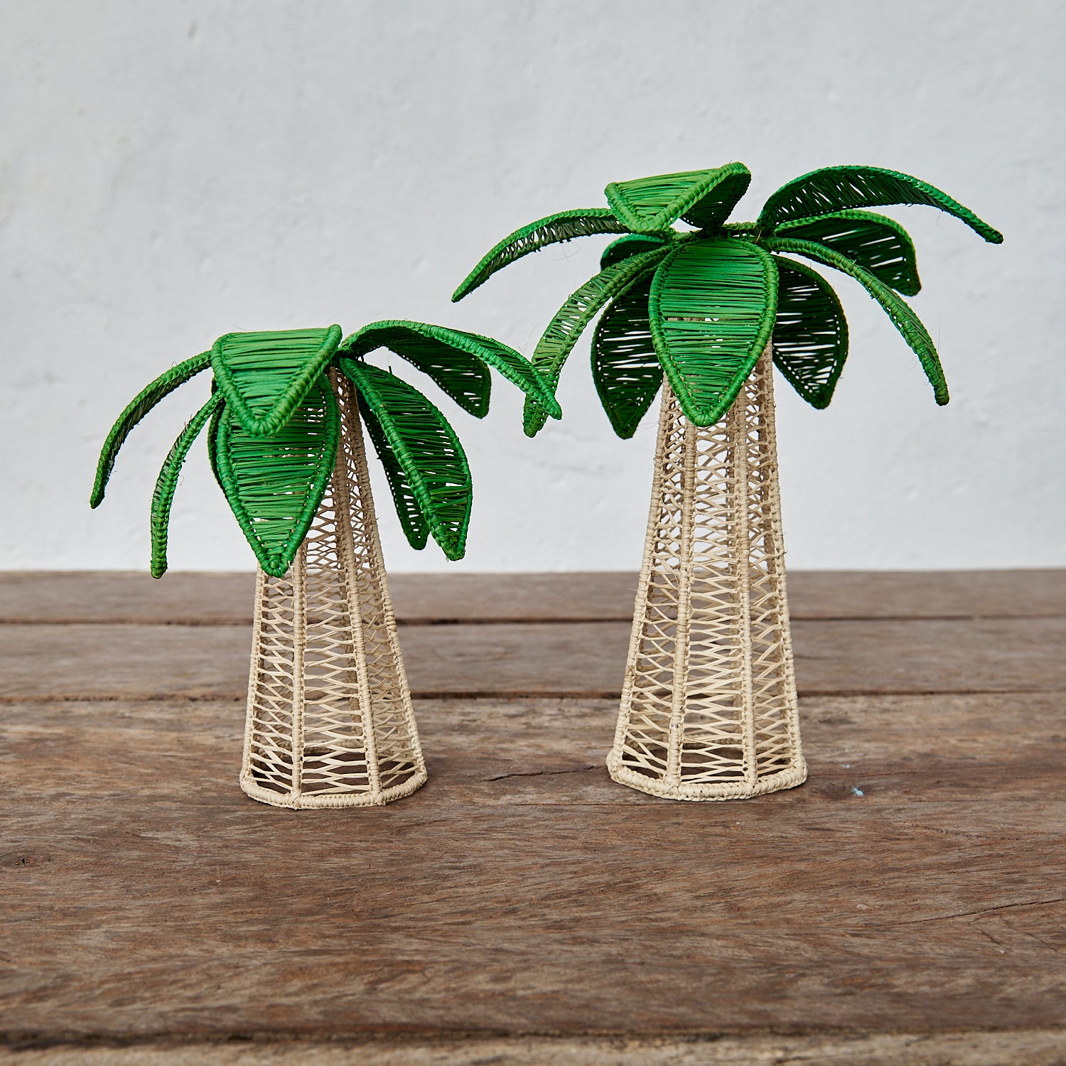 Green Palm Tree Candle Holder L