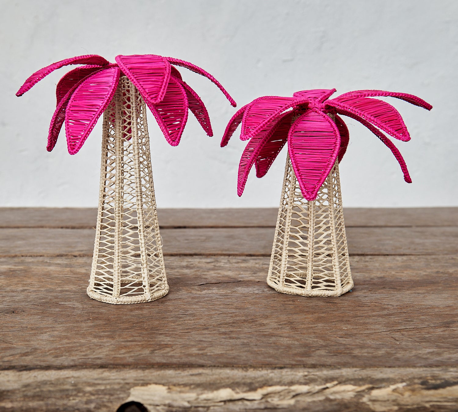 Fuchsia Palm Tree Candle Holder L