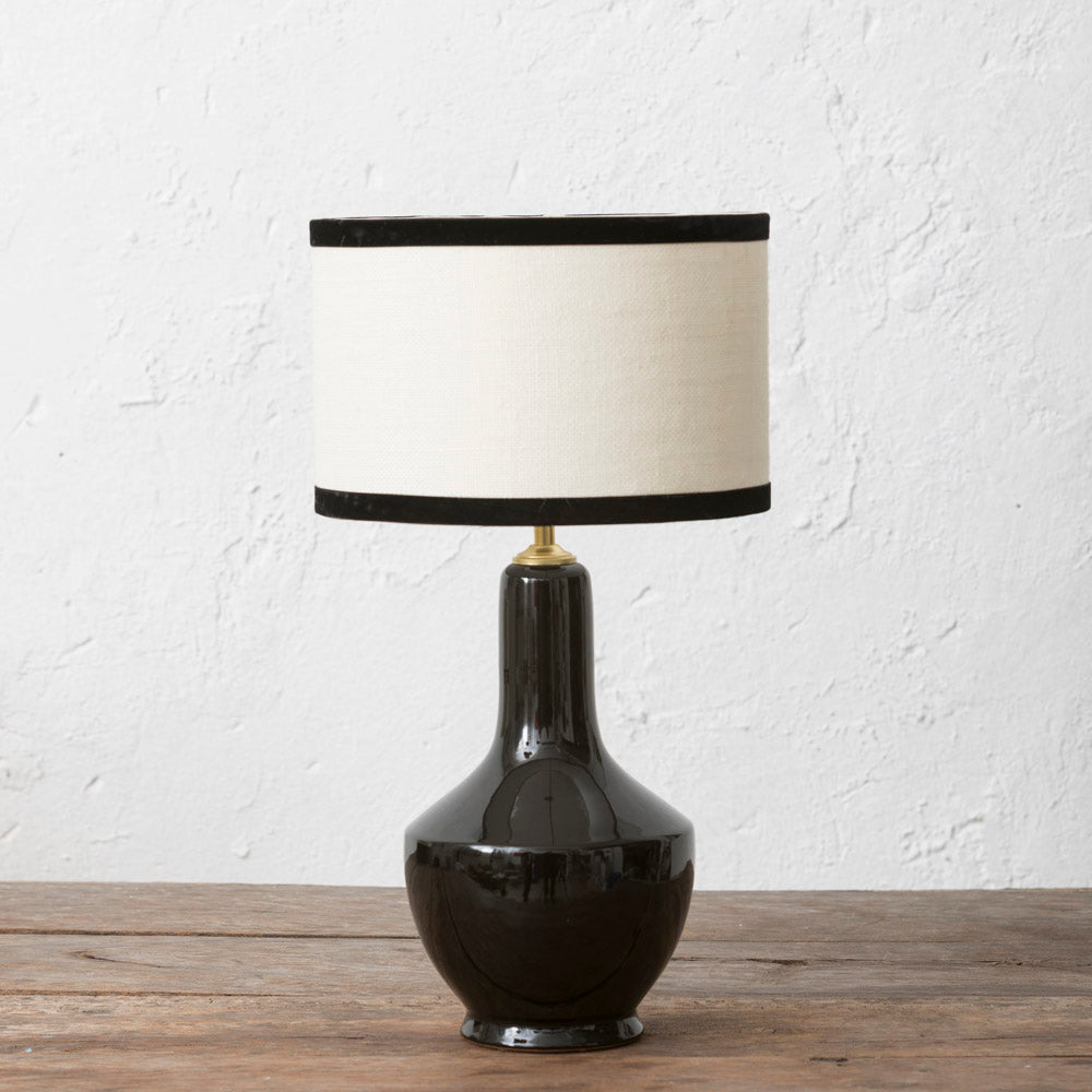 Beatriz Black Ceramic Lamp