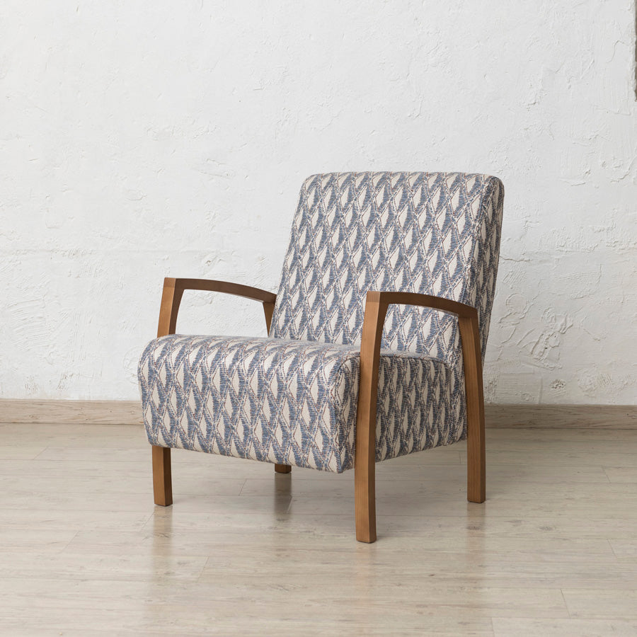 Sira armchair