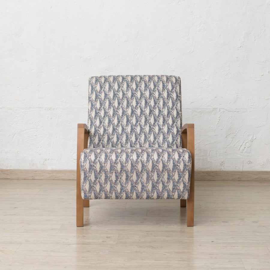 Sira armchair