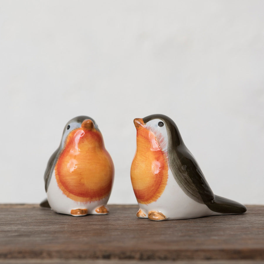 Set of salt and pepper shakers with birds