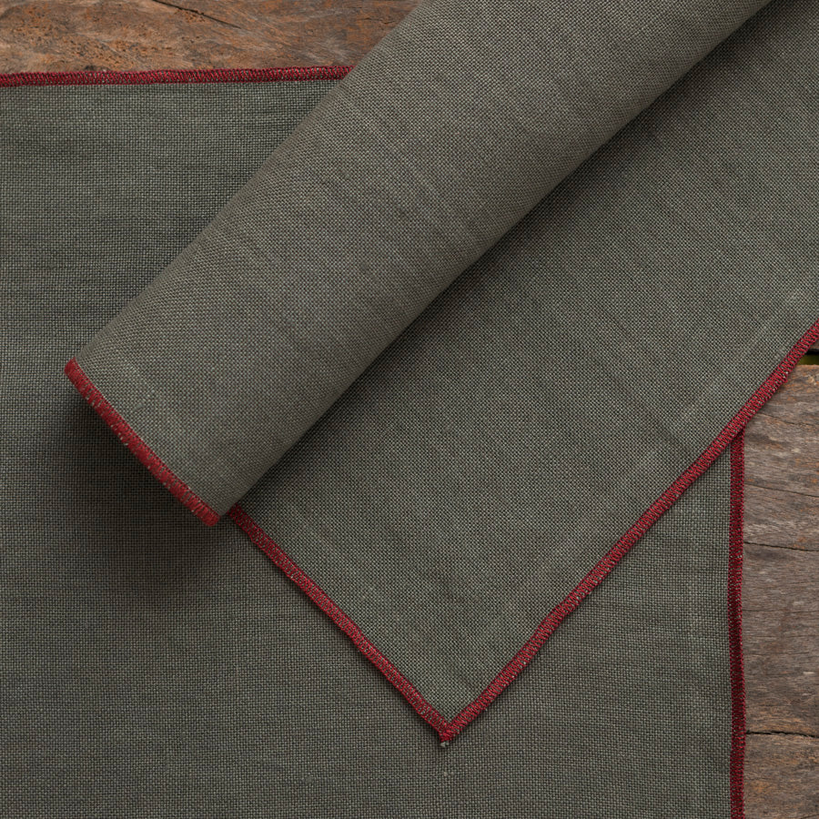 Set of 2 Linen Placemats - Green / Burgundy