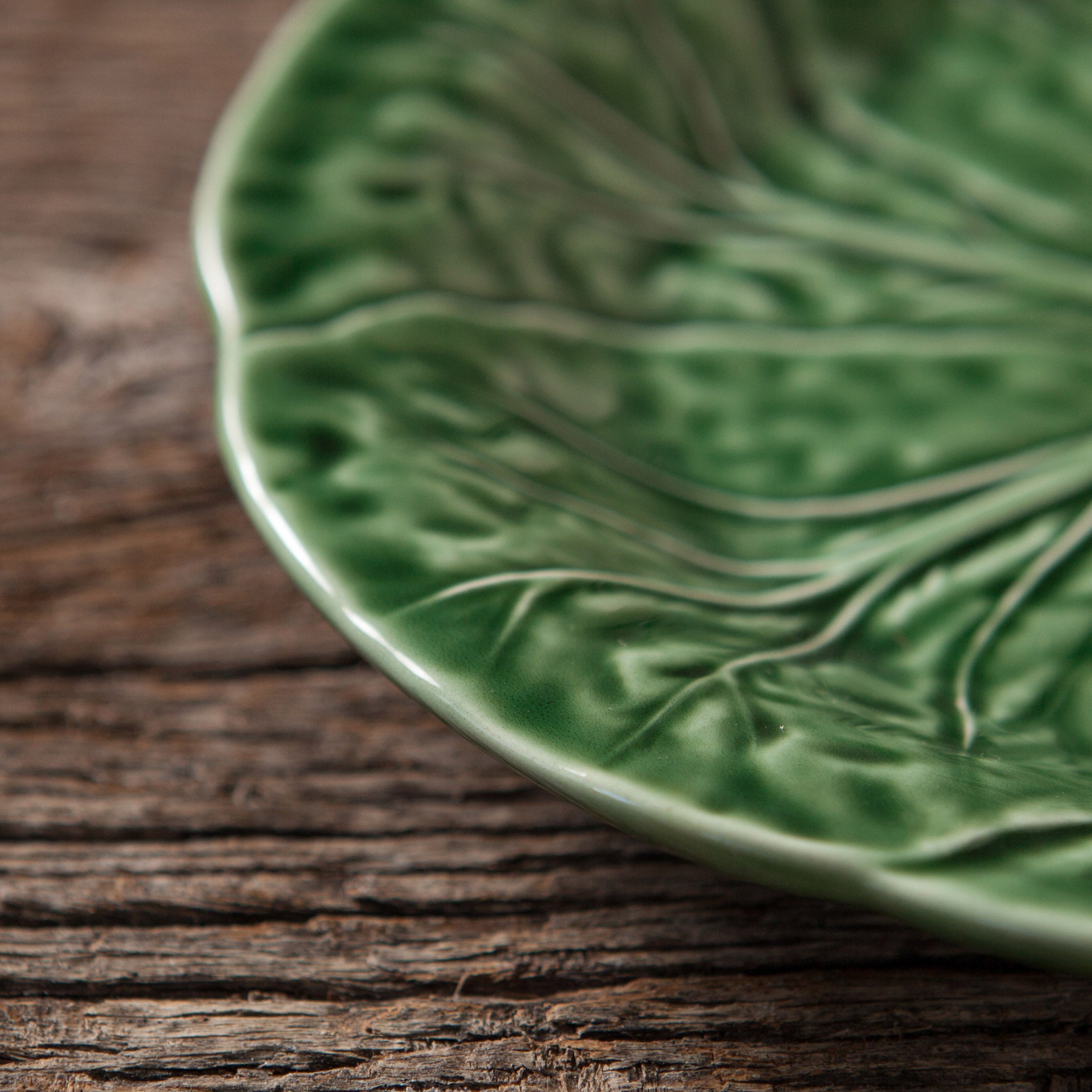 Green Bordallo Leaf Dessert Plate