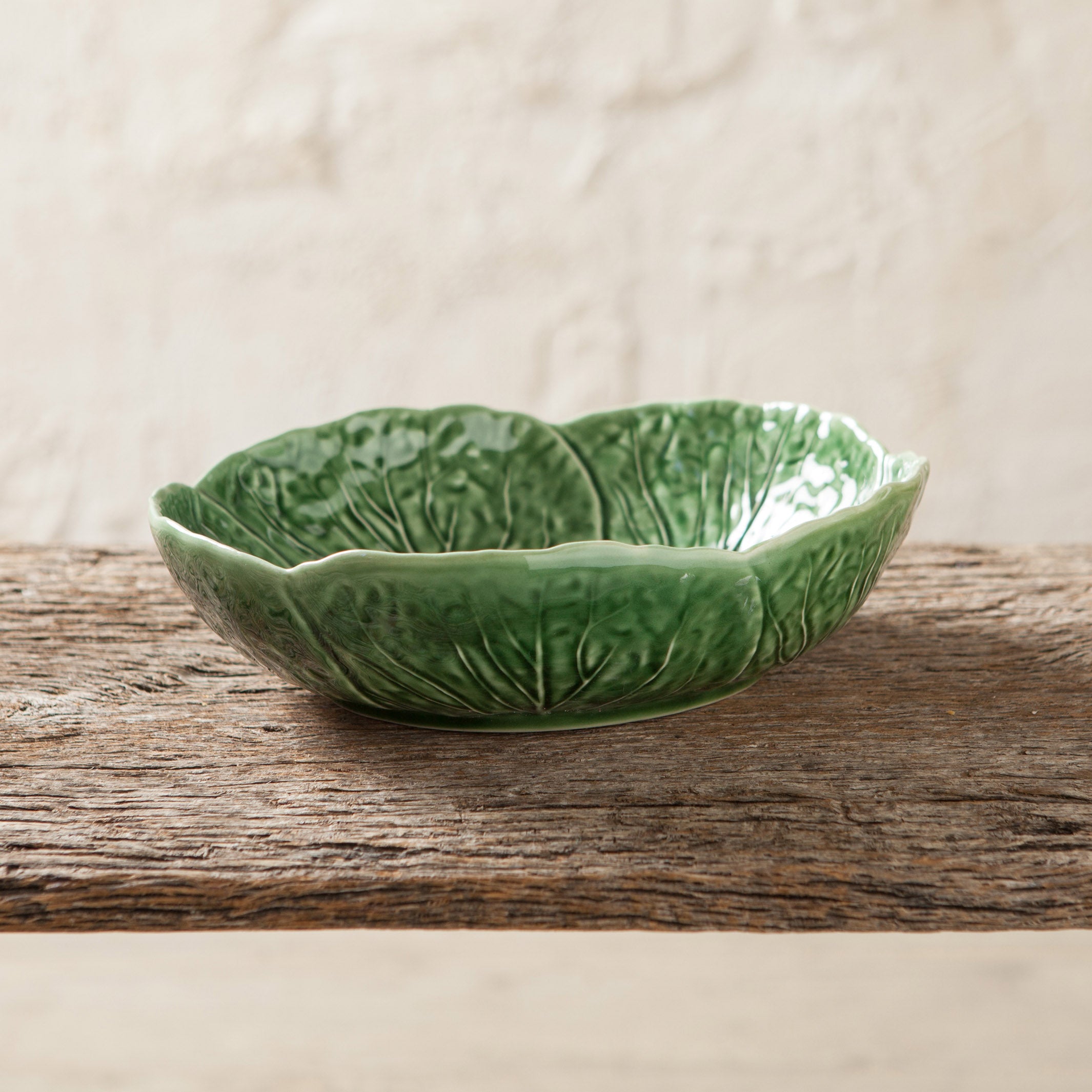Green Bordallo Leaf Bowl M