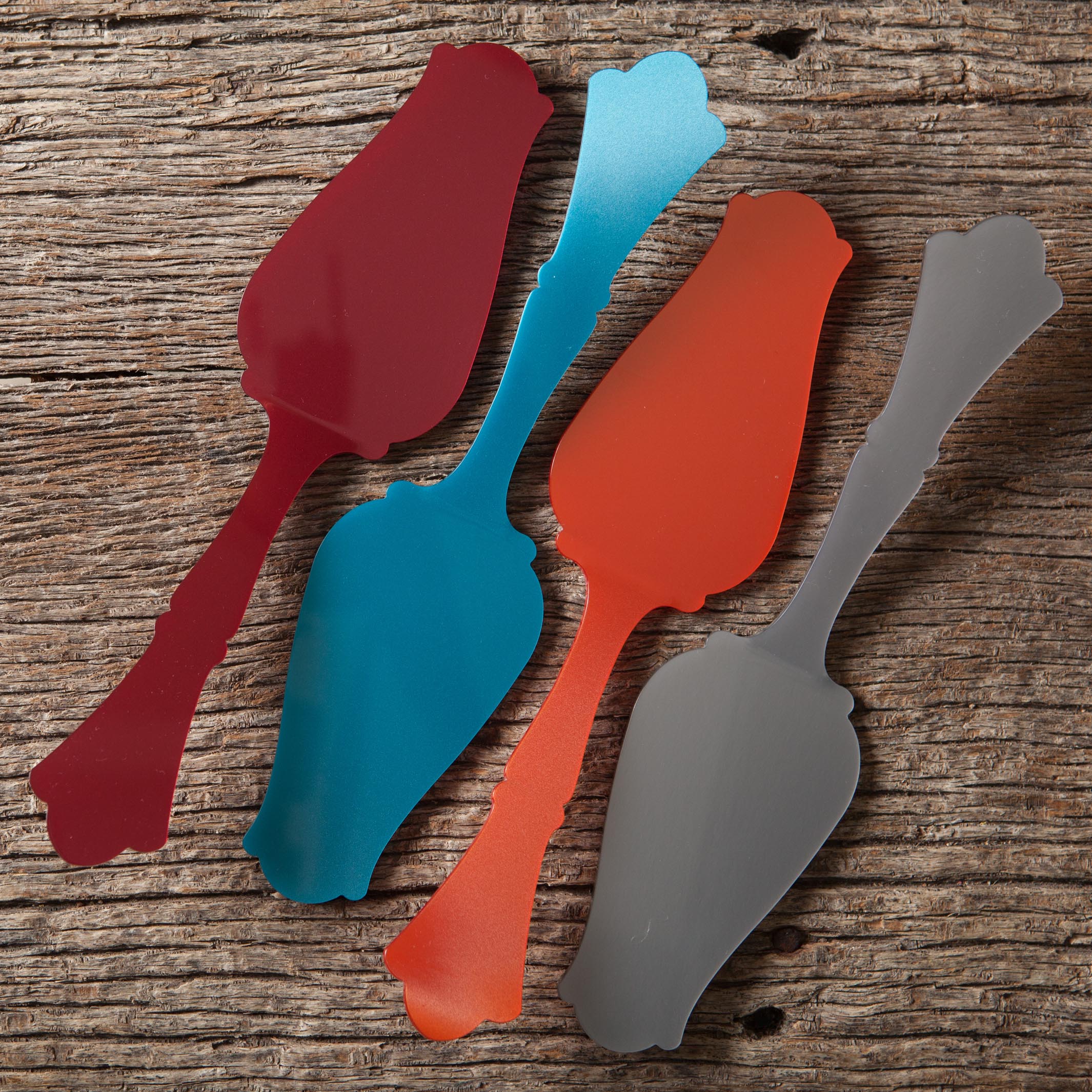 Red Cake Server